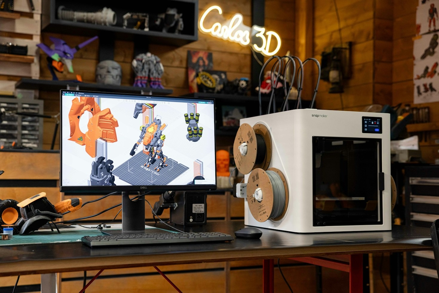 Behind the Canvas: Collaborative Art in the Digital Age